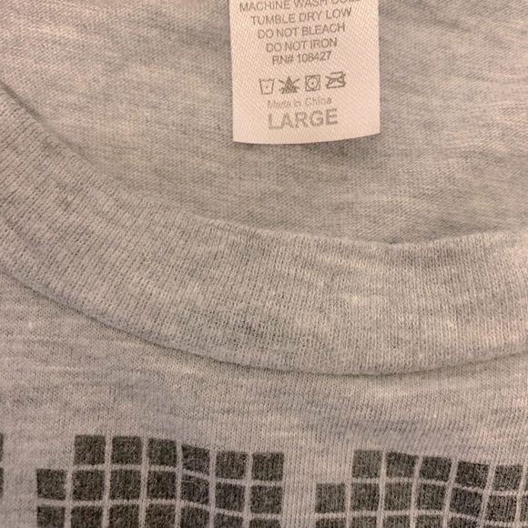 Graphic Print Workout Cropped Tank Top - Picture 4 of 7